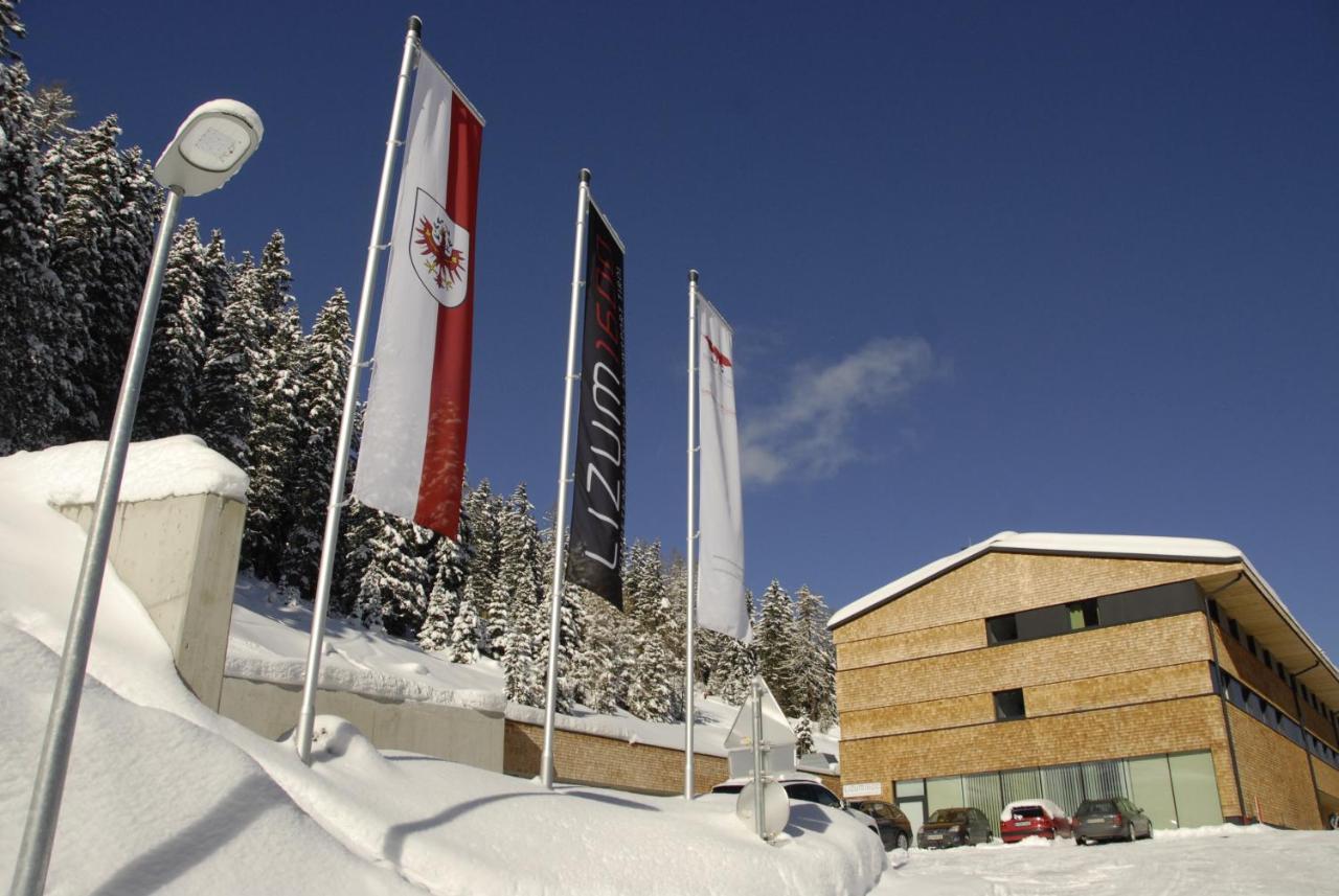 Lizum 1600 | Kompetenzzentrum Snowsport Tirol Axamer Lizum Exteriör bild